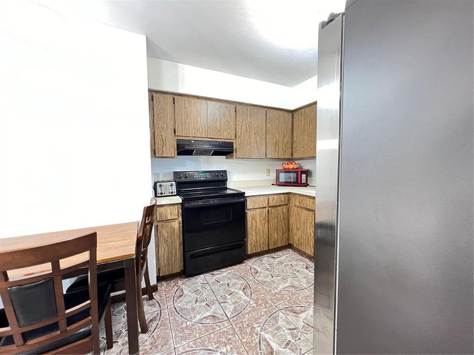 For Sale: $290,000 (3 beds, 1 baths, 1056 Square Feet)