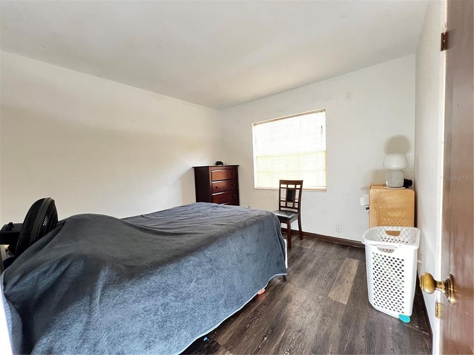 For Sale: $290,000 (3 beds, 1 baths, 1056 Square Feet)