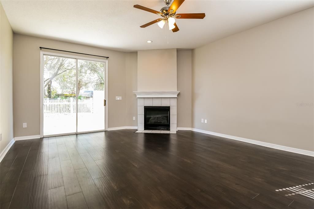 Active With Contract: $2,545 (3 beds, 2 baths, 2133 Square Feet)