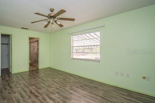 For Sale: $284,900 (2 beds, 2 baths, 1506 Square Feet)