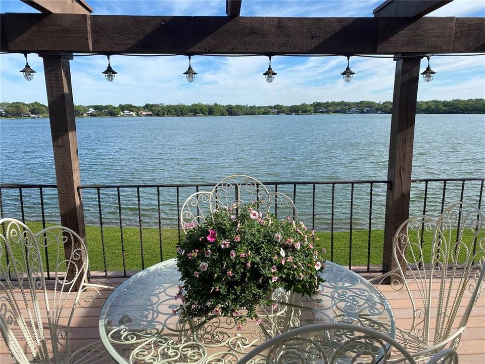 Balcony view of Scott lake!