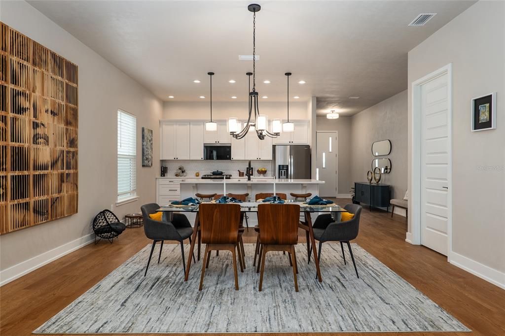 Active With Contract: $499,000 (3 beds, 2 baths, 2162 Square Feet)