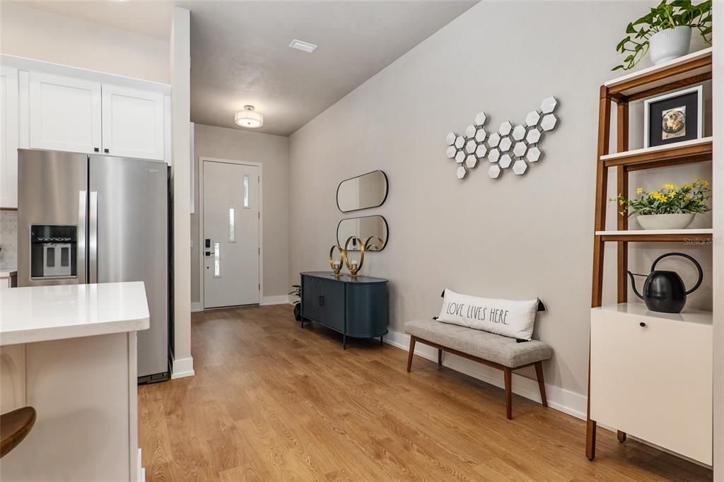 Active With Contract: $499,000 (3 beds, 2 baths, 2162 Square Feet)