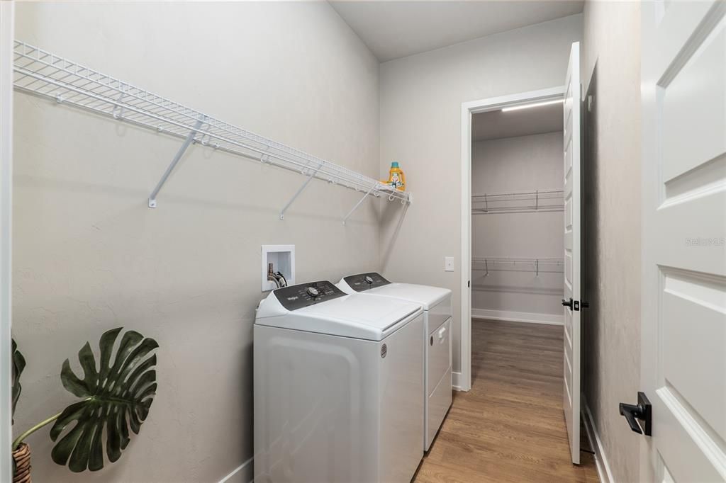 Active With Contract: $499,000 (3 beds, 2 baths, 2162 Square Feet)