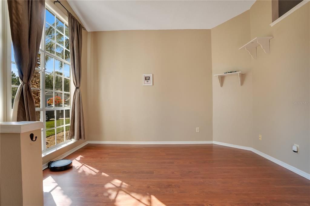 Active With Contract: $550,000 (4 beds, 2 baths, 2072 Square Feet)