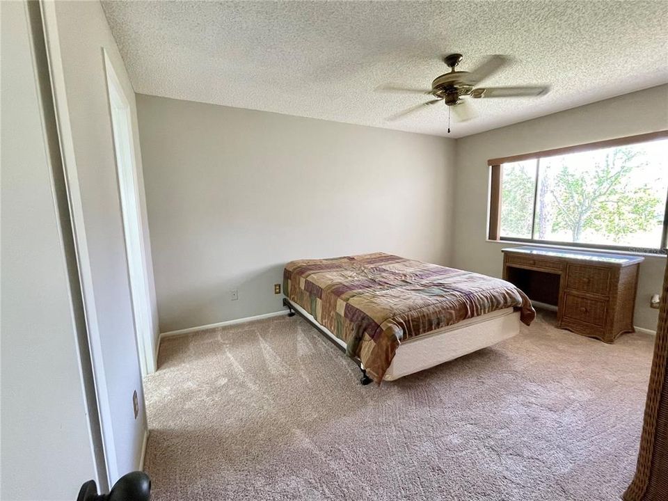 Active With Contract: $149,900 (1 beds, 1 baths, 815 Square Feet)