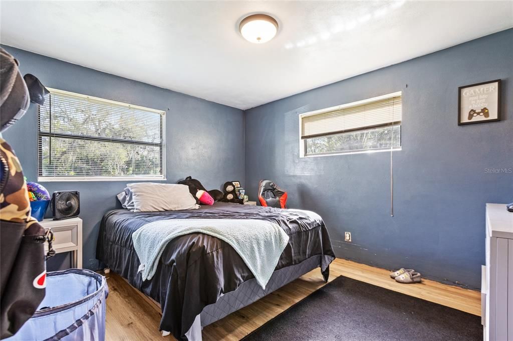 Active With Contract: $379,000 (3 beds, 2 baths, 1485 Square Feet)
