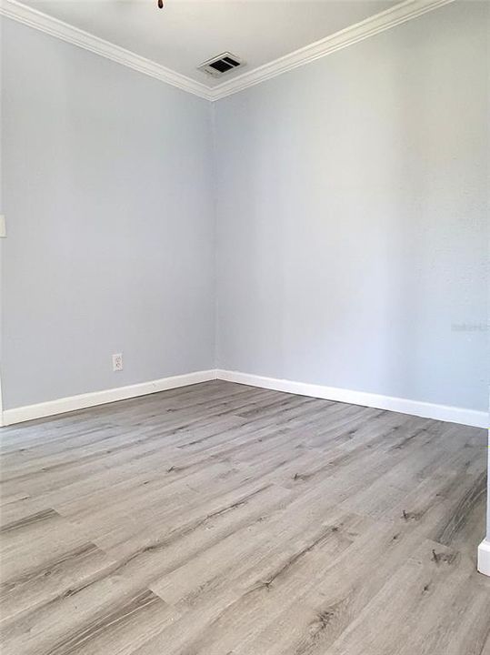 Recently Rented: $2,400 (2 beds, 1 baths, 884 Square Feet)