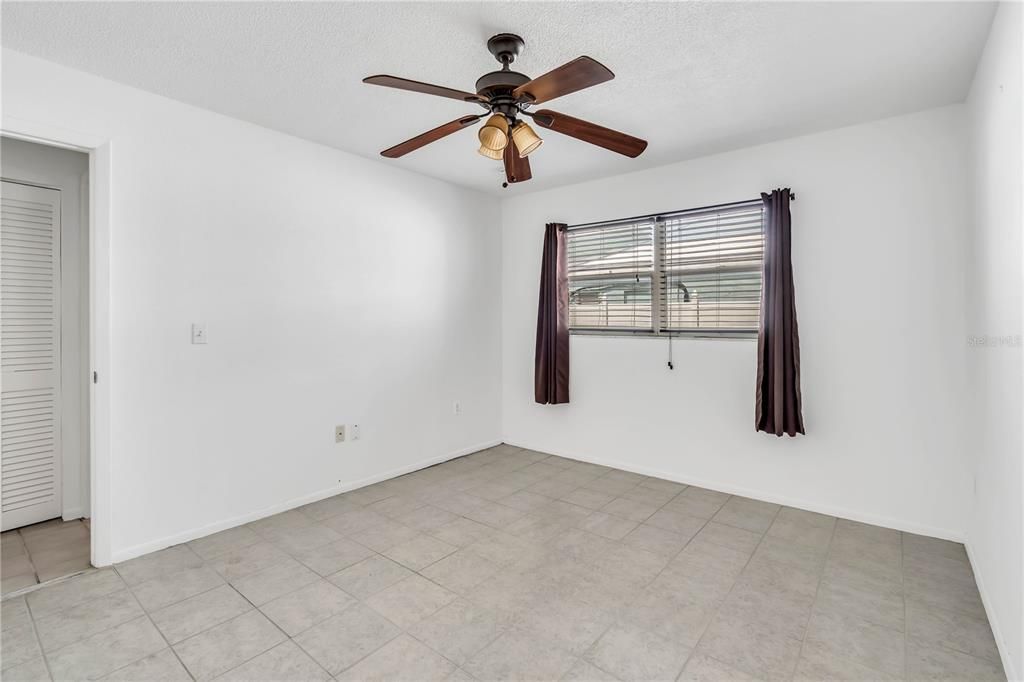 Recently Sold: $350,000 (1 beds, 1 baths, 745 Square Feet)