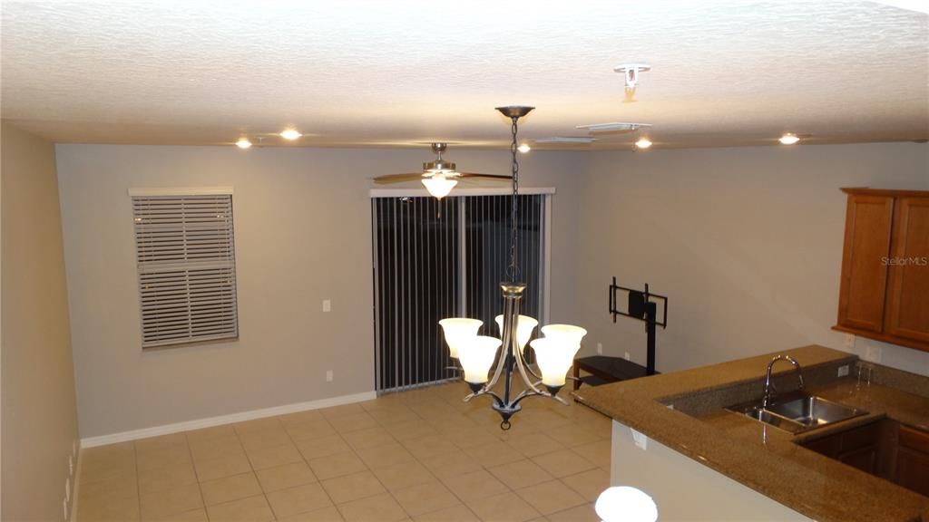 Active With Contract: $2,200 (3 beds, 2 baths, 1601 Square Feet)