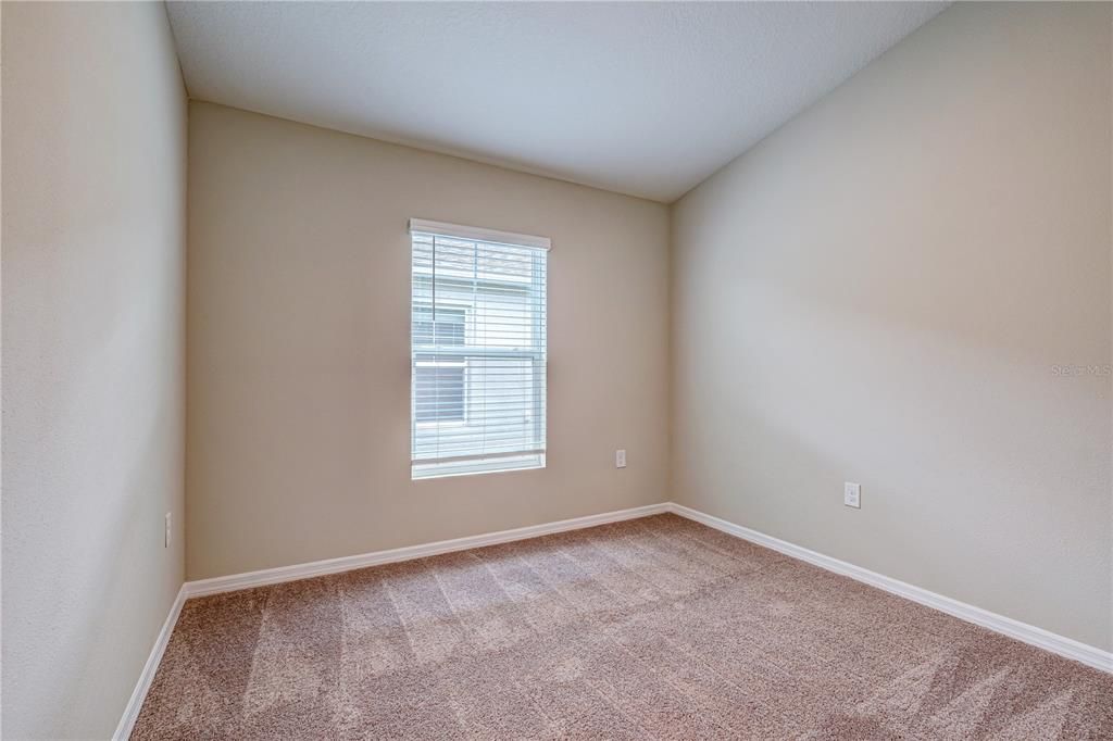 Active With Contract: $2,400 (3 beds, 2 baths, 1420 Square Feet)
