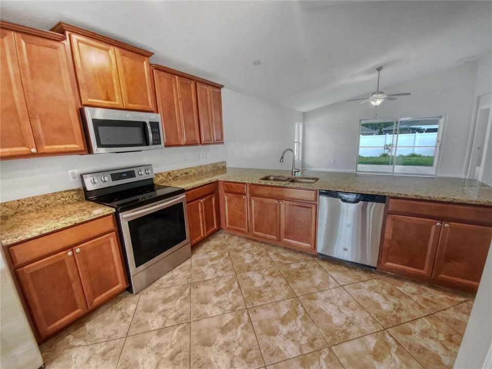 Recently Sold: $329,000 (3 beds, 2 baths, 1720 Square Feet)