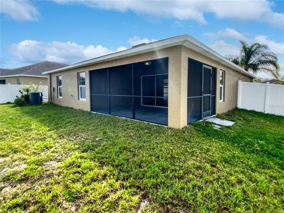 Recently Sold: $329,000 (3 beds, 2 baths, 1720 Square Feet)