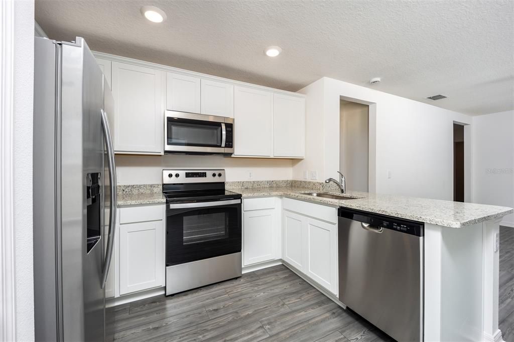 For Sale: $303,900 (3 beds, 2 baths, 1130 Square Feet)