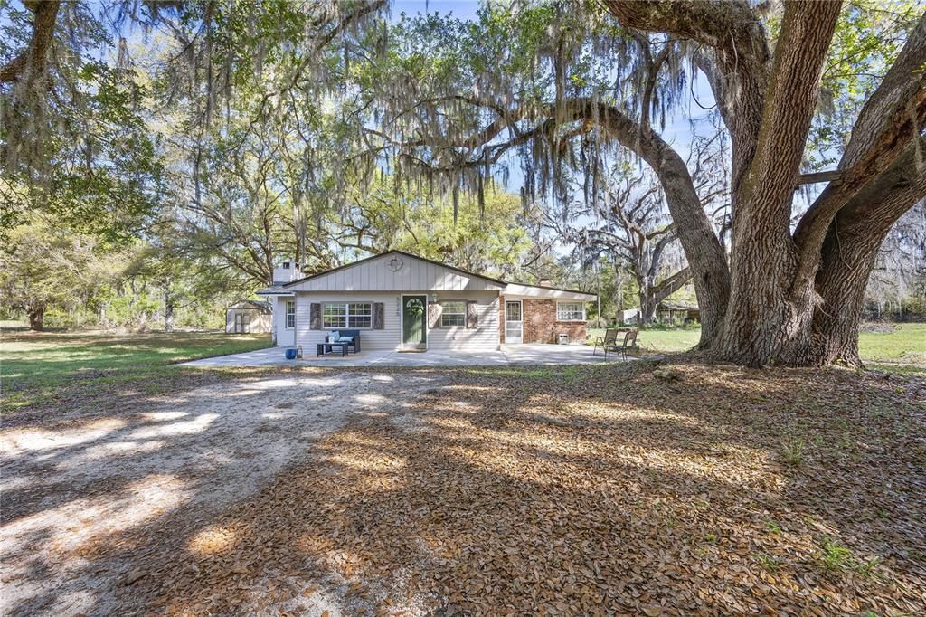 Recently Sold: $300,000 (4 beds, 2 baths, 1862 Square Feet)