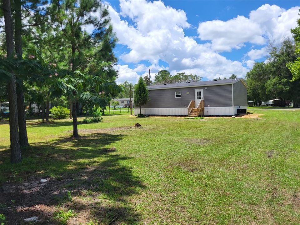 For Sale: $215,000 (3 beds, 2 baths, 1144 Square Feet)