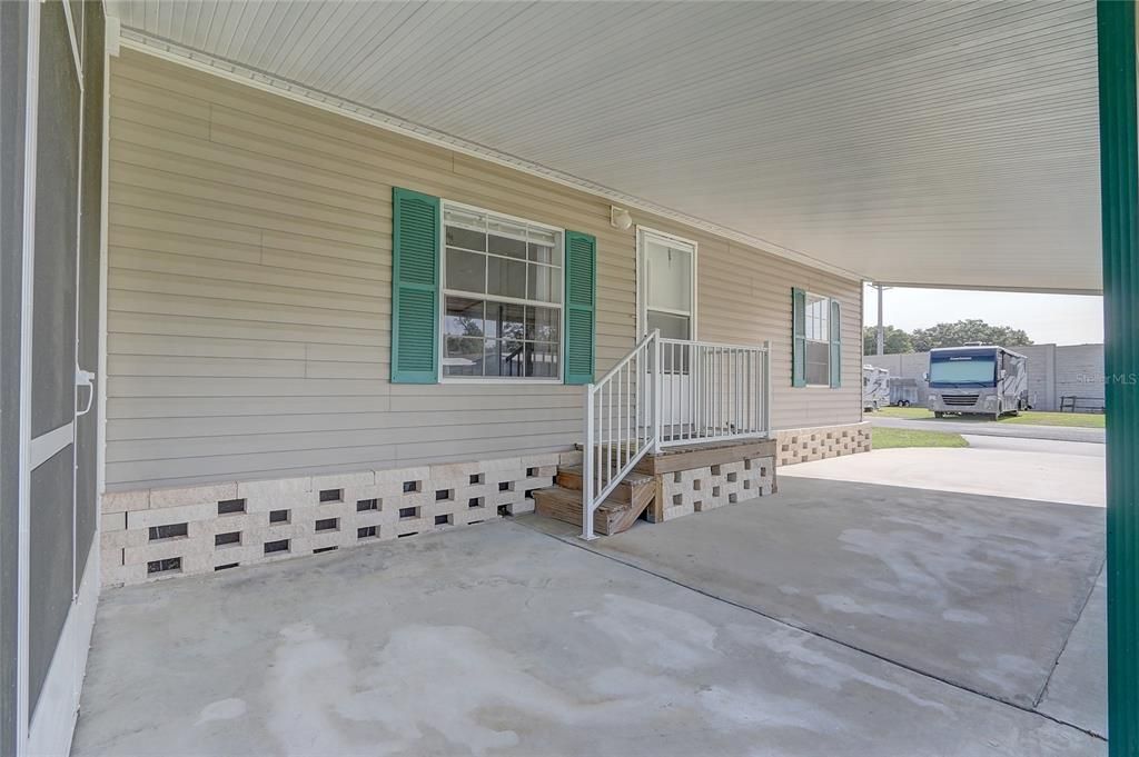 For Sale: $174,900 (3 beds, 2 baths, 1296 Square Feet)