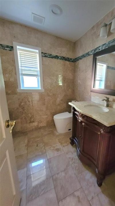 For Rent: $4,500 (4 beds, 4 baths, 3749 Square Feet)