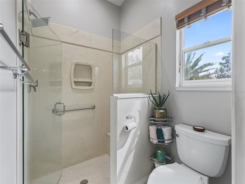 最近售出: $529,000 (3 贝兹, 2 浴室, 2187 平方英尺)