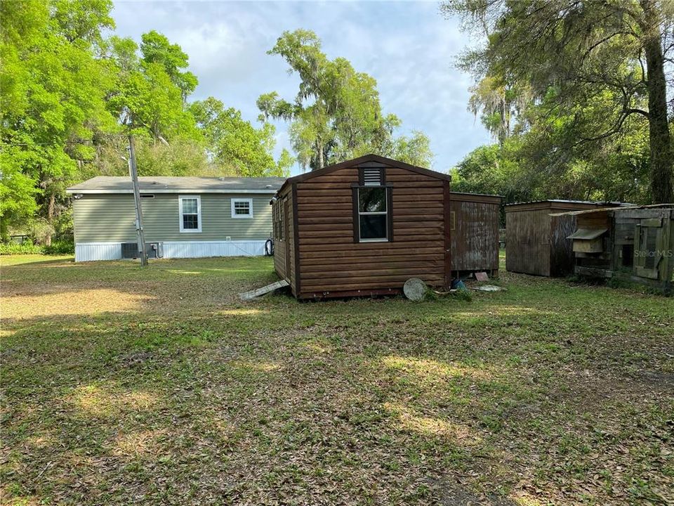 Recently Sold: $195,000 (3 beds, 2 baths, 1077 Square Feet)