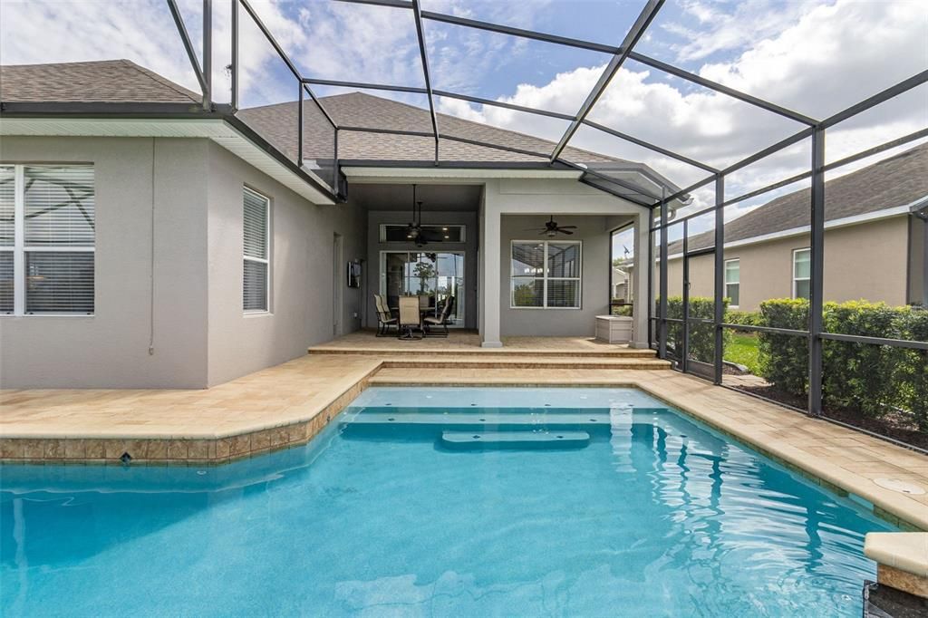 Easy entrance into the swimming pool and a sun shelf