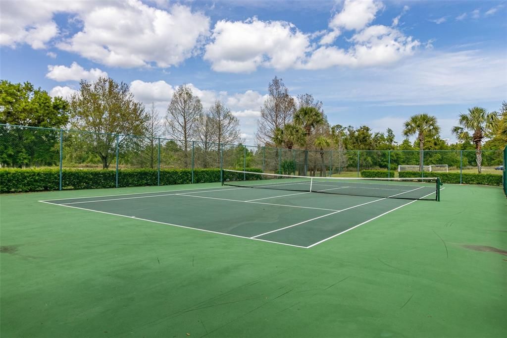 Community tennis court