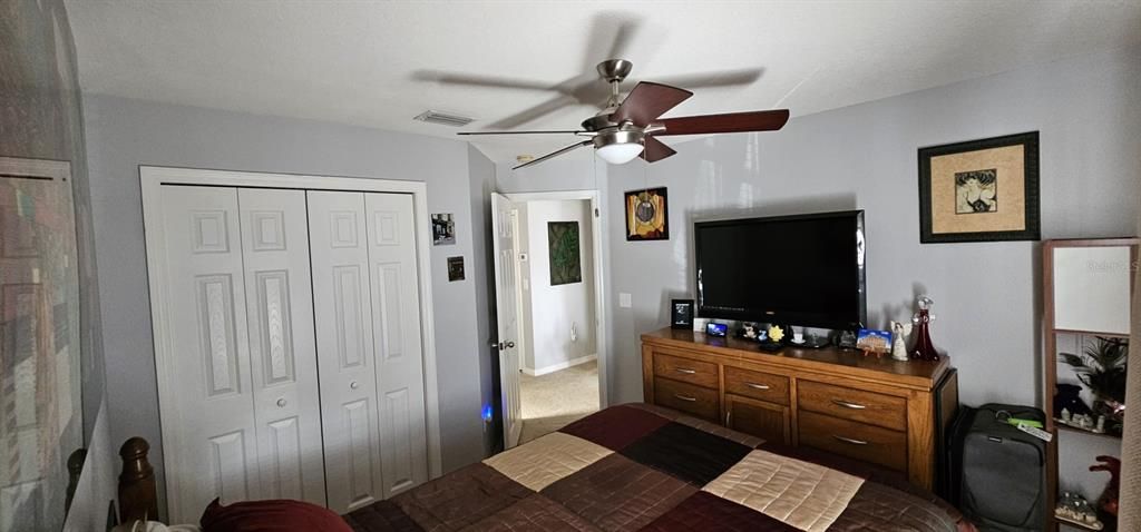 For Sale: $370,000 (3 beds, 2 baths, 1610 Square Feet)
