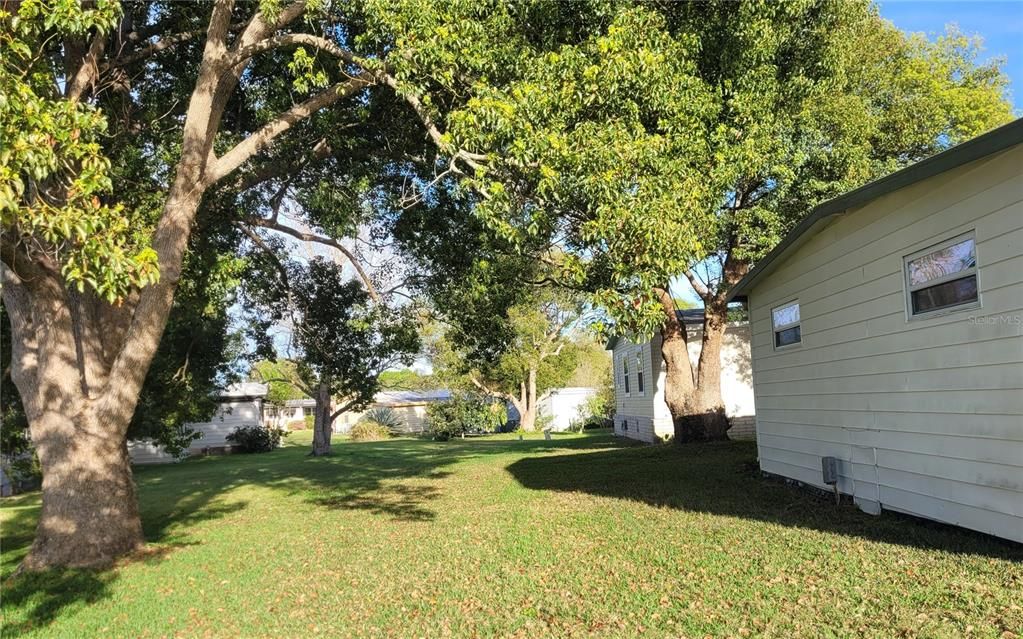 Recently Sold: $169,000 (2 beds, 2 baths, 1502 Square Feet)