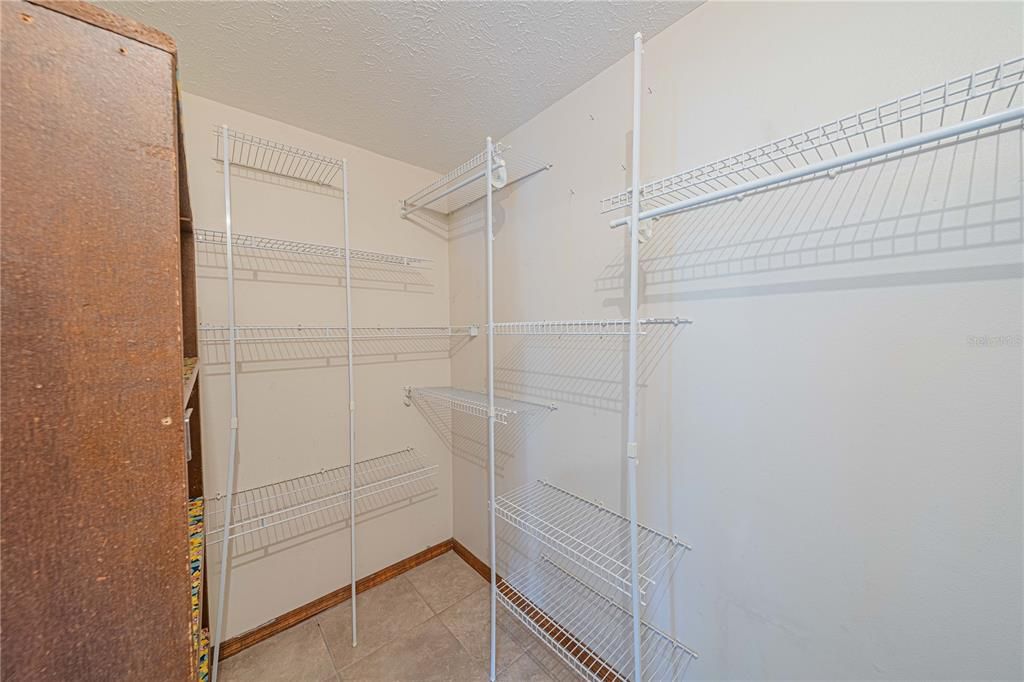 Main Bedroom Walk-in Closet