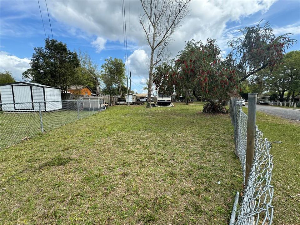 En Venta: $76,900 (0.17 acres)