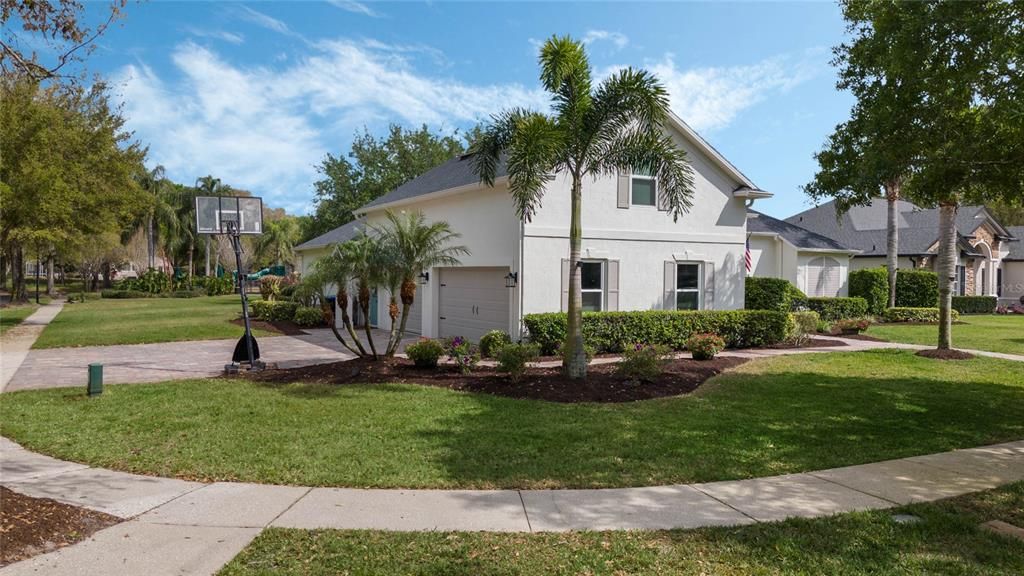 Recently Sold: $1,195,000 (4 beds, 3 baths, 3056 Square Feet)