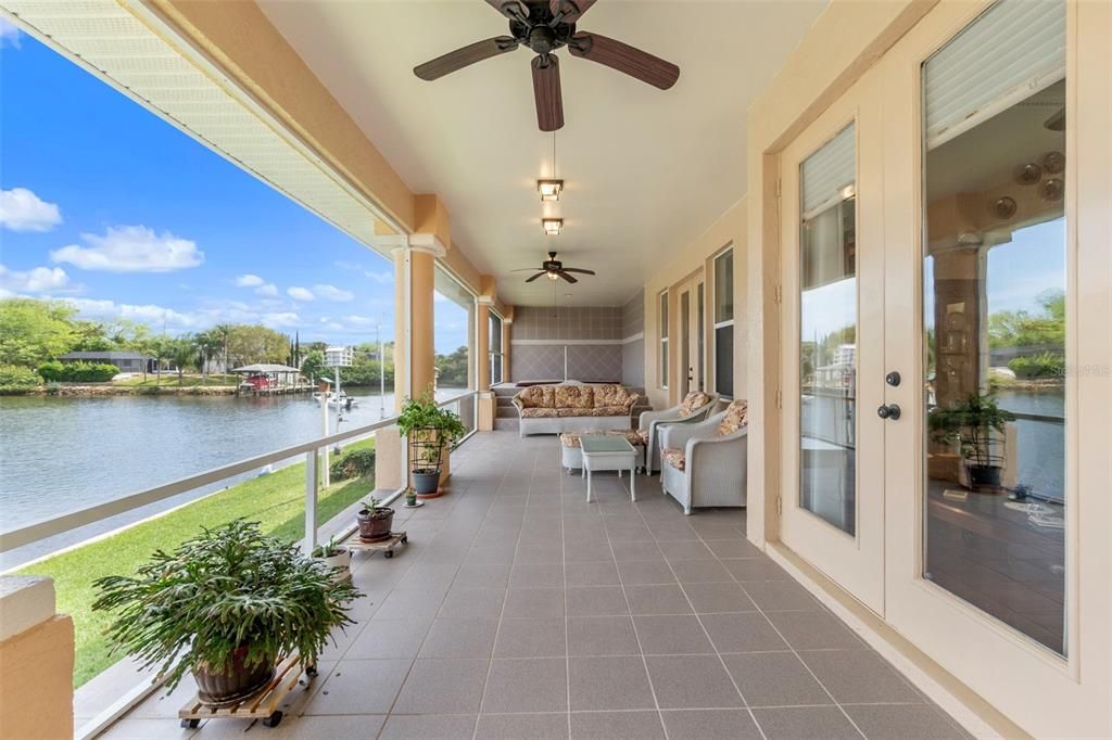 Rear Lanai overlooking water