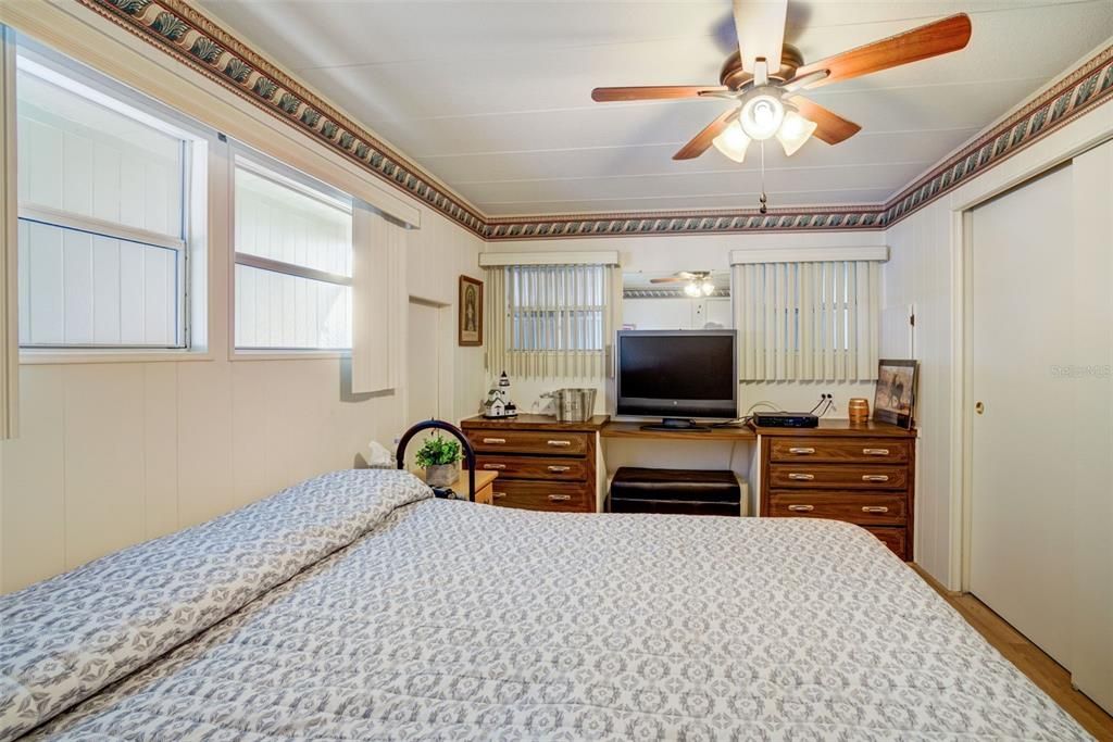 For Sale: $145,000 (2 beds, 2 baths, 1152 Square Feet)