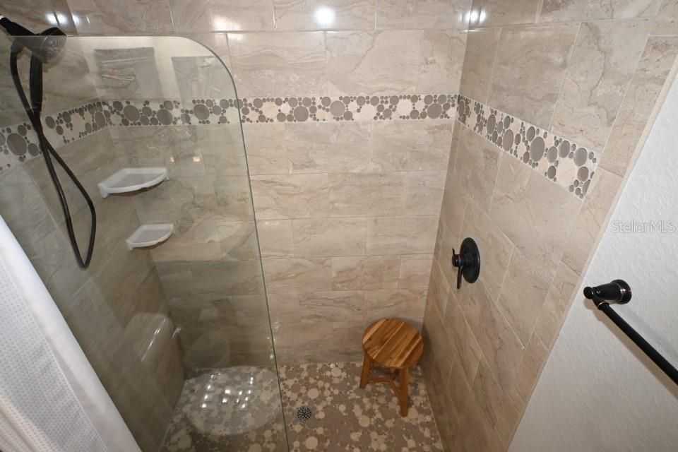 最近租的: $1,750 (2 贝兹, 1 浴室, 936 平方英尺)