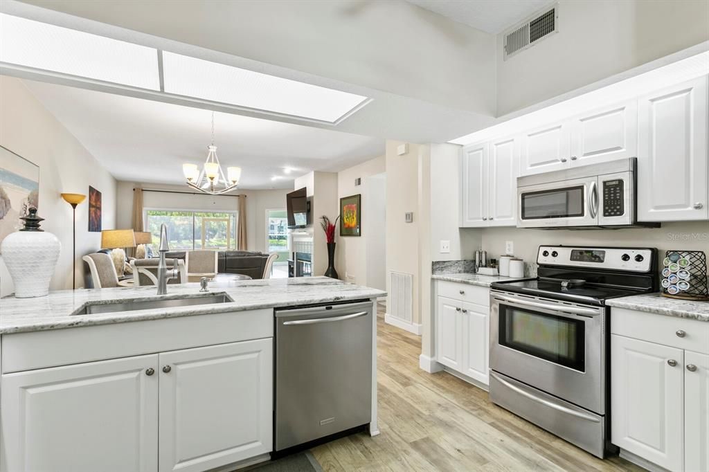 Active With Contract: $2,200 (2 beds, 2 baths, 1450 Square Feet)