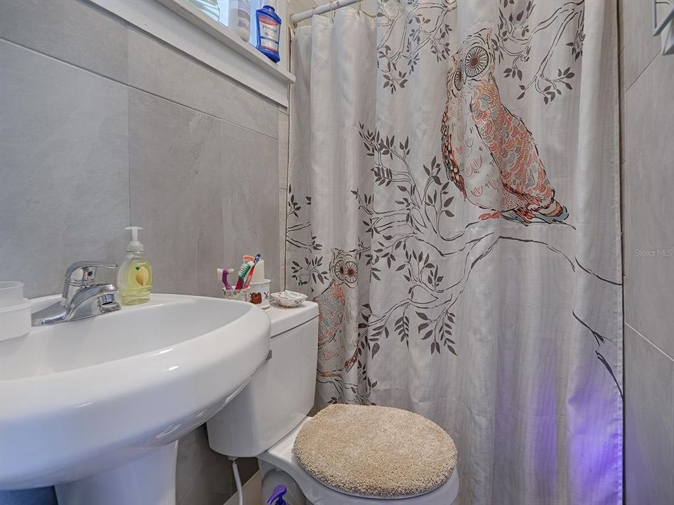 422 E. Citrus - Unit#D, Bathroom