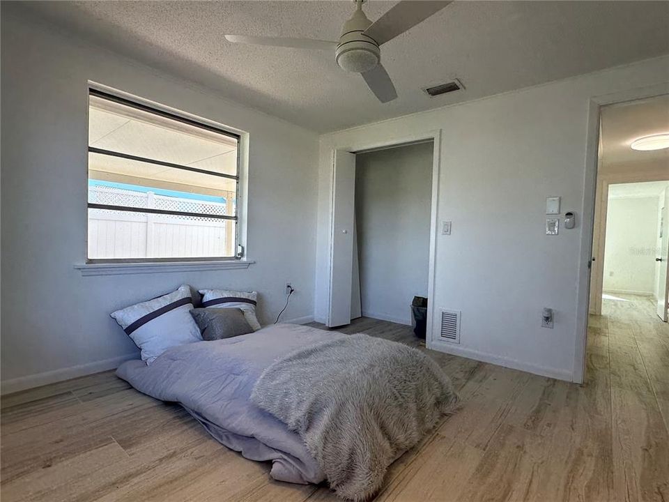 Active With Contract: $3,200 (3 beds, 2 baths, 1881 Square Feet)