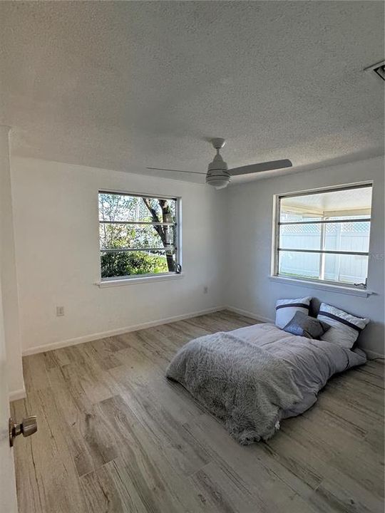 Active With Contract: $3,200 (3 beds, 2 baths, 1881 Square Feet)
