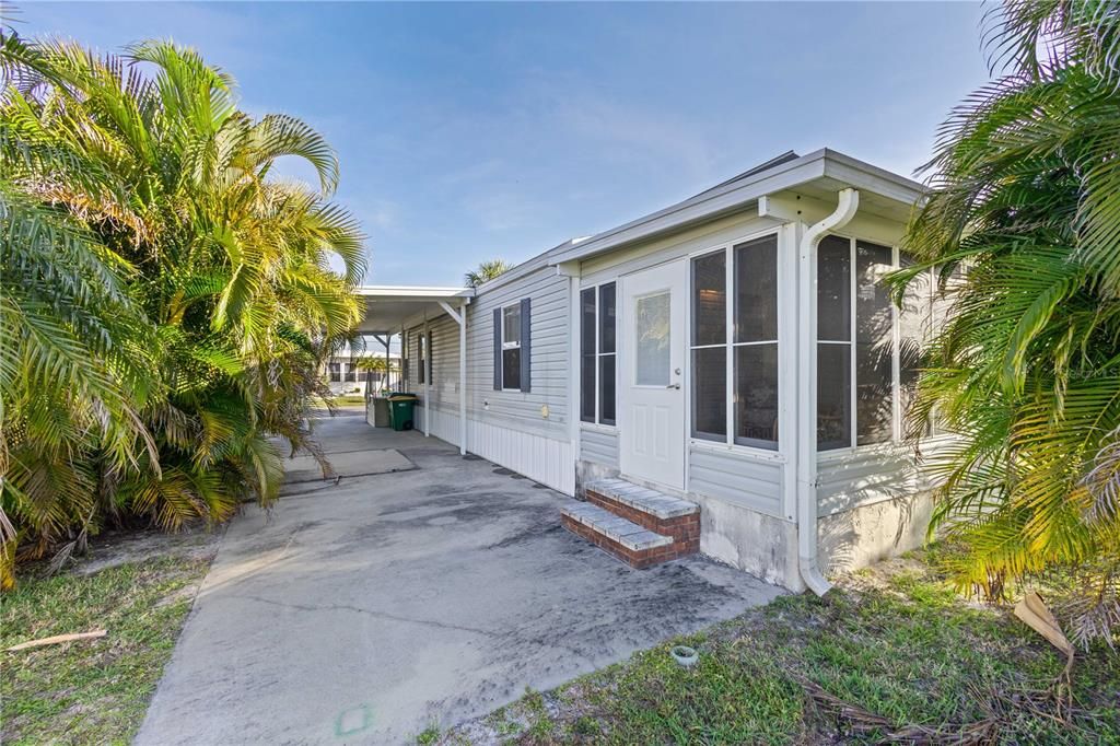 Recently Sold: $119,000 (2 beds, 2 baths, 864 Square Feet)