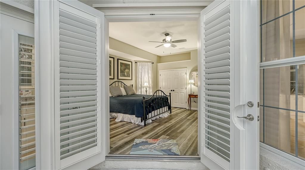 En Suite French doors to pool area.