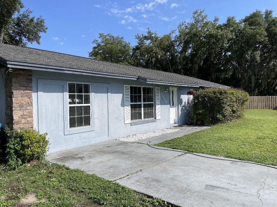 Active With Contract: $195,000 (4 beds, 1 baths, 1300 Square Feet)