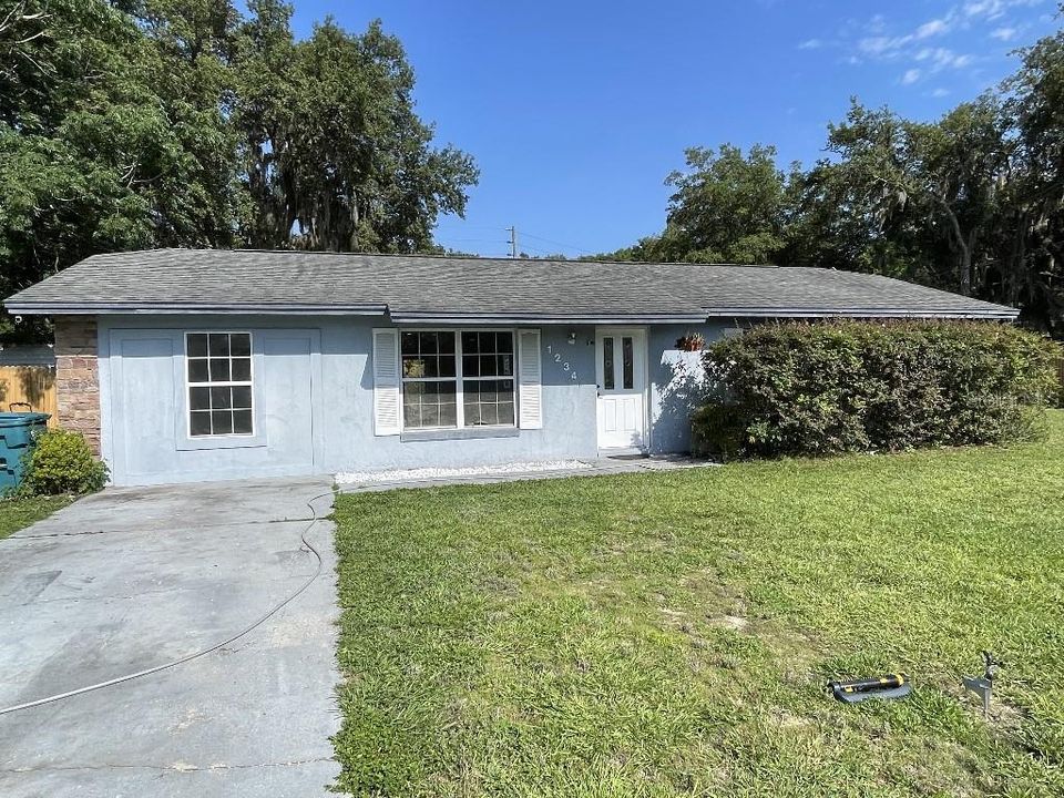 Active With Contract: $195,000 (4 beds, 1 baths, 1300 Square Feet)