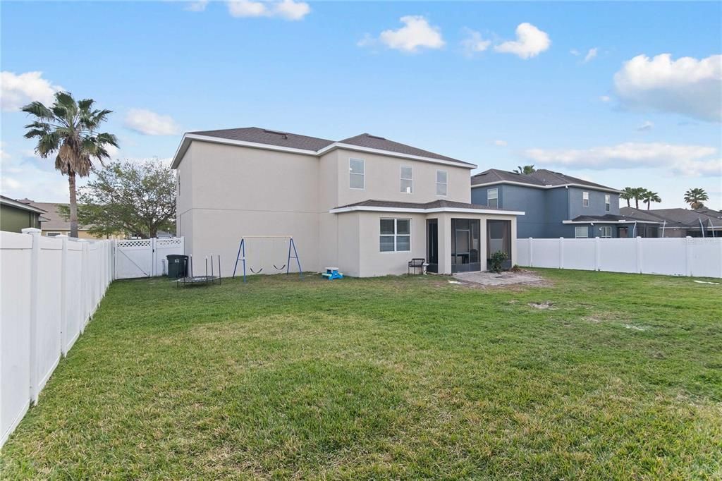 Recently Sold: $615,000 (4 beds, 2 baths, 2436 Square Feet)