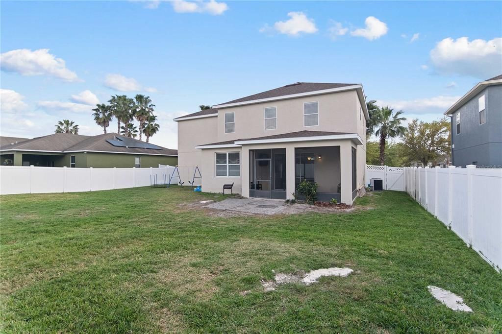 Recently Sold: $615,000 (4 beds, 2 baths, 2436 Square Feet)