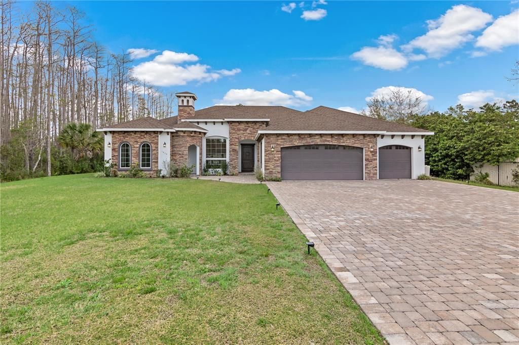 Recently Sold: $899,000 (4 beds, 4 baths, 3326 Square Feet)