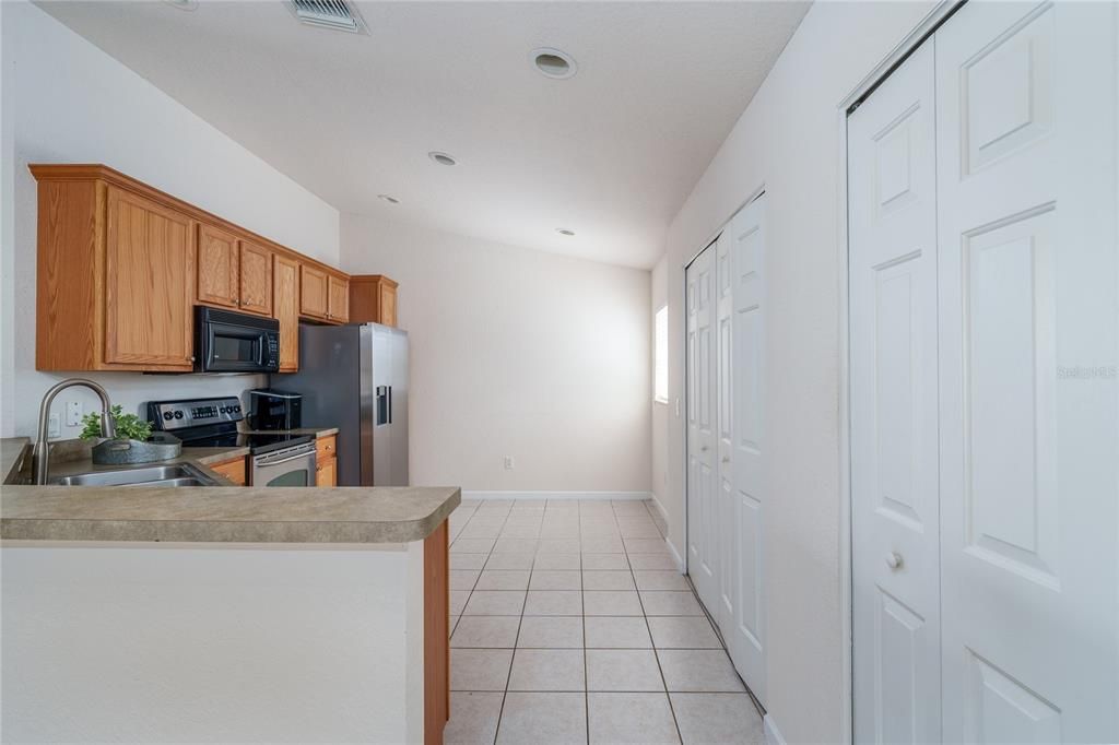 For Sale: $249,000 (3 beds, 2 baths, 1864 Square Feet)