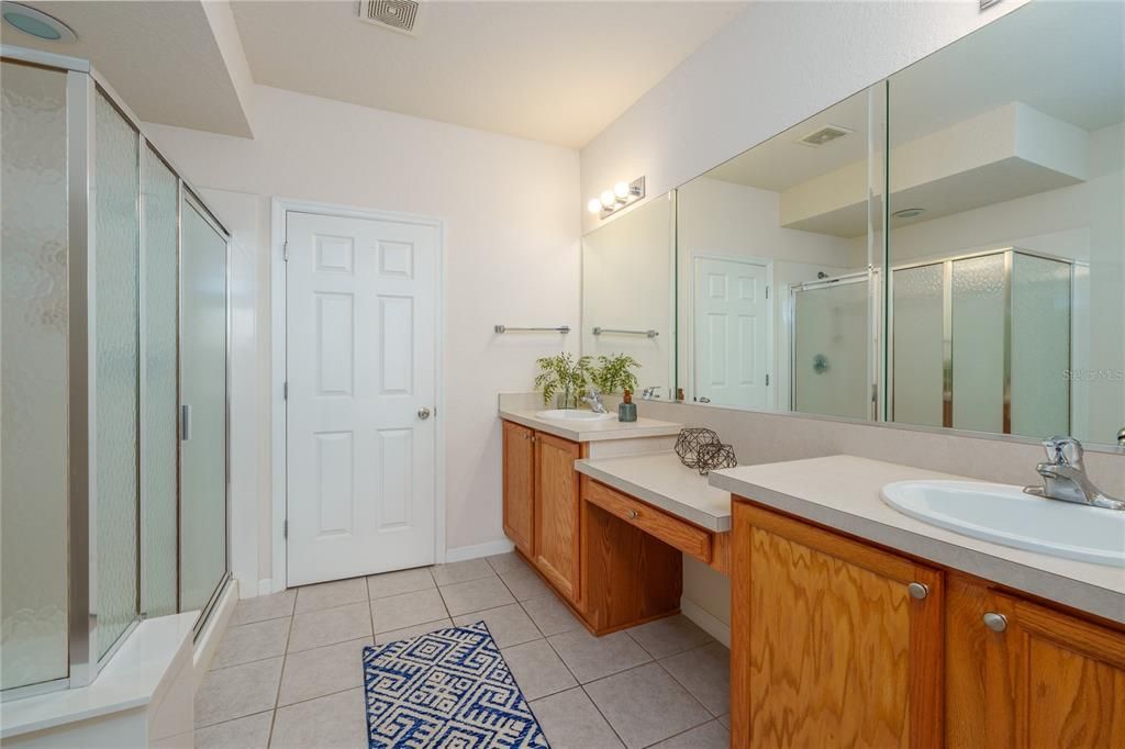 For Sale: $249,000 (3 beds, 2 baths, 1864 Square Feet)