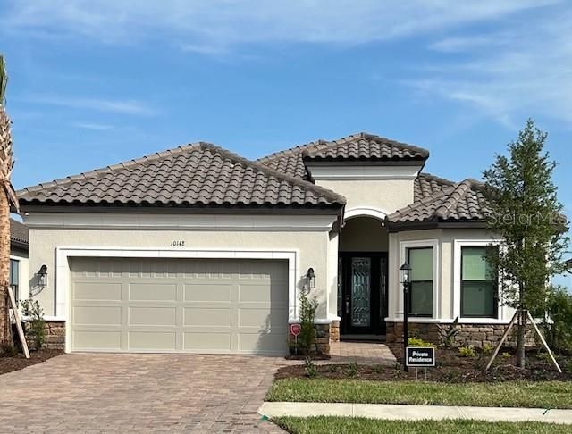 Recently Sold: $819,925 (3 beds, 3 baths, 2275 Square Feet)