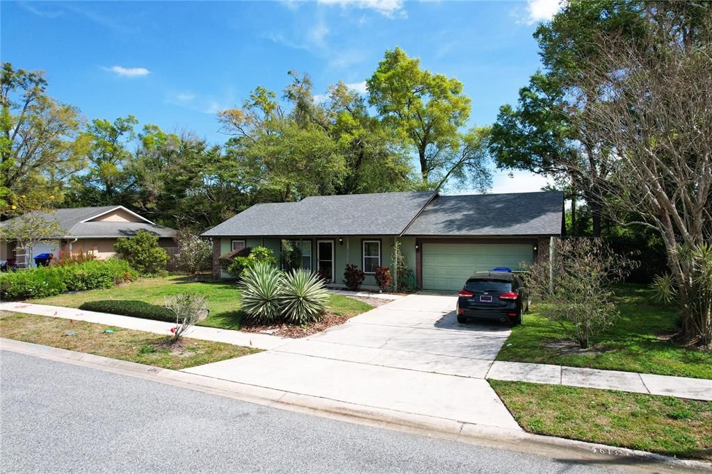 Recently Sold: $354,990 (3 beds, 2 baths, 1417 Square Feet)