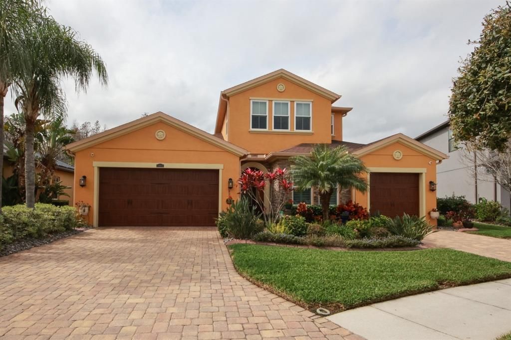 Active With Contract: $819,900 (3 beds, 3 baths, 3274 Square Feet)